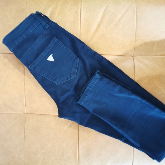 GUESS jean size 25 - Picture 1 of 2